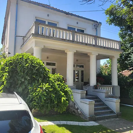 Vik Guest house